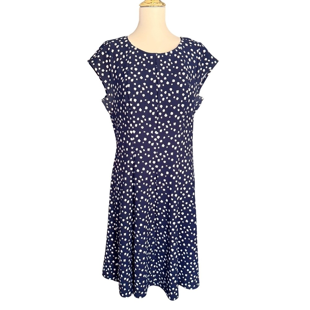 Signature by Robbie Bee Navy White Polka Dot Bubble Crepe Dress Large Cap Sleeve